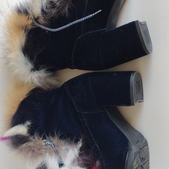 Stuart Weitzman Yukon navy suede booties 9 M - Picture 13 of 16